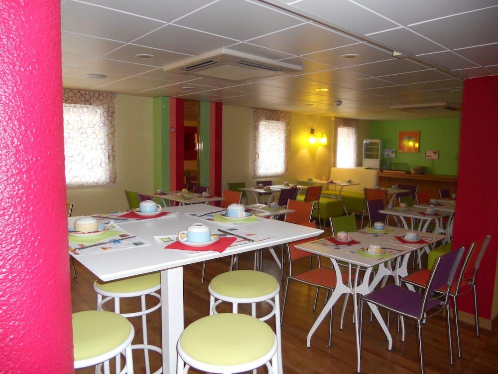 Ibis Styles Bourg En Bresse Bourg-en-Bresse Exterior foto
